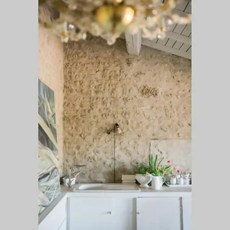 Apartment The Little Barn-la Petite Grange France Escurolles